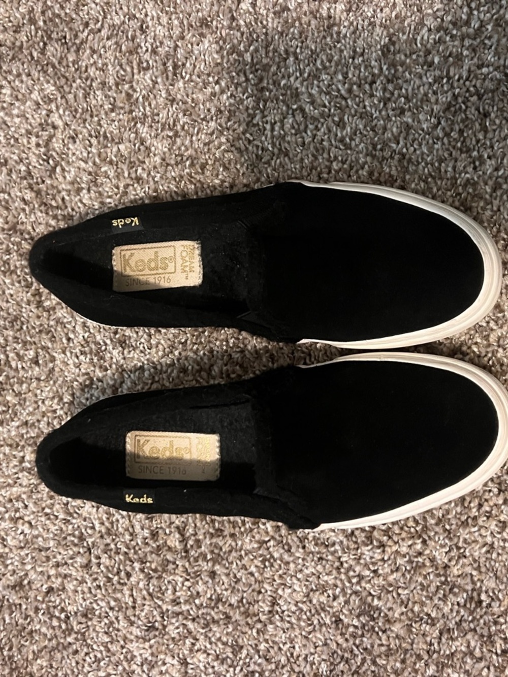 Keds Dream Foam Black Slip-On Sherpa Lined with White Soles